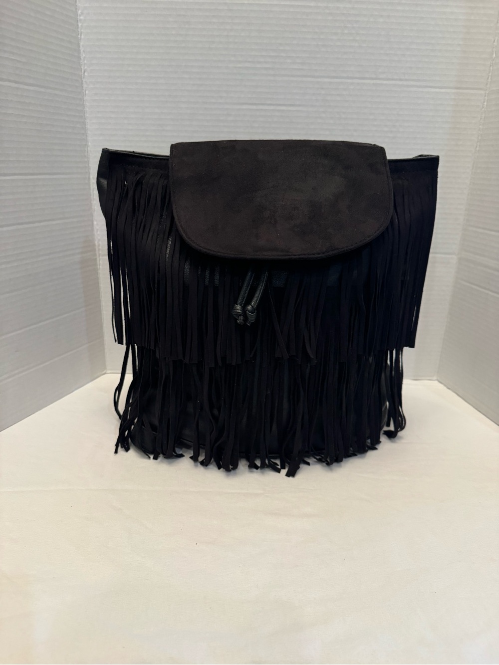 Divided H&M Black Fringe Drawstring Backpack, Magnetic Close, Lined